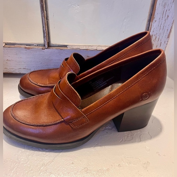 BORN HEELED PENNY LOAFERS - Picture 3 of 6